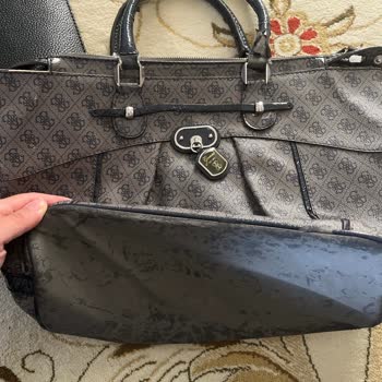 Guess Çantalar'ımın Derisi Soyuldu!