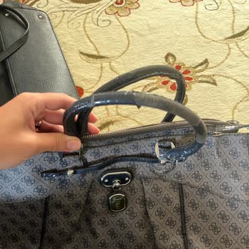 Guess Çantalar'ımın Derisi Soyuldu!