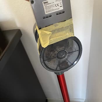 Fakir İnovator X 7272 Dikey Süpürge Hazne Alt Kapak Çentikleri Kırıldı