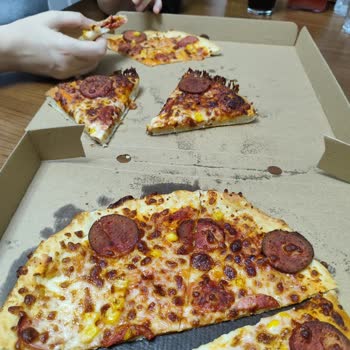 Pizza Hut Sipariş Edilen Pizzaların Hamur Seçenekleri Yanlış Geldi