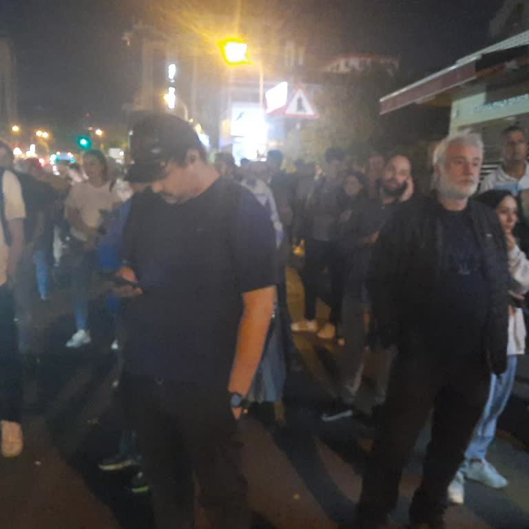 İETT Fındıklı Nın Toplu Ulaşım İşkencesi
