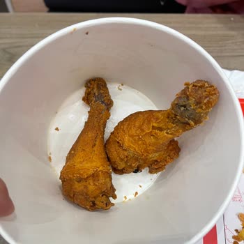 KFC Maltepe Park Av