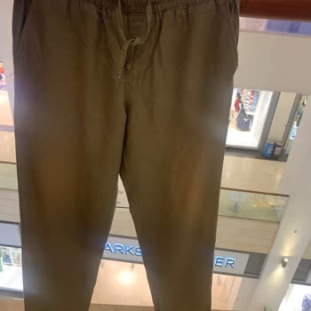 Koton Marka Keten Pantolonda Güneş Yanığı