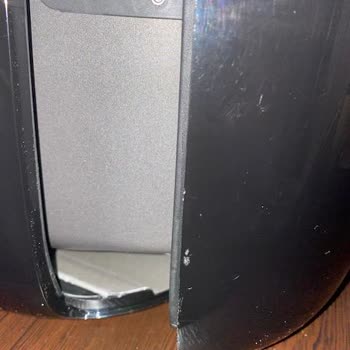 C. Y. Y Teknoloji Kırık Airfryer!