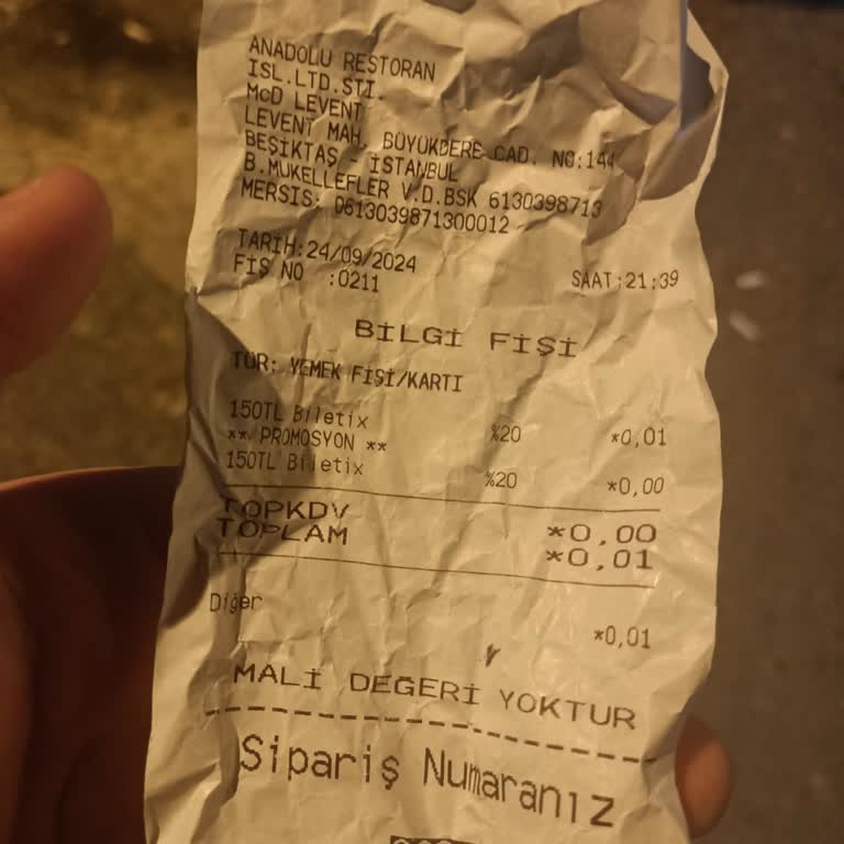 Telefon McDonald's Uygulamasından Puan İle Biletix İndirim Kodu Alma