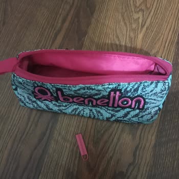 Benetton Çanta Ve Kalemlik Fermuar Sorunu