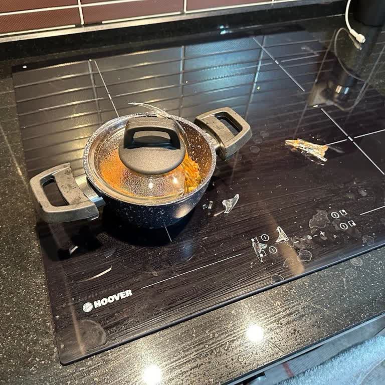 Karaca Züccaciye Karaca Tencerenin Cam Kapağı Patladı