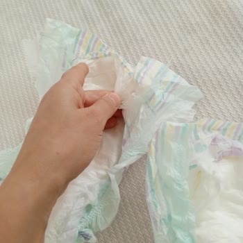 Jenny & Willy Bezler Yırtık Ve Pulları Dökülüyor