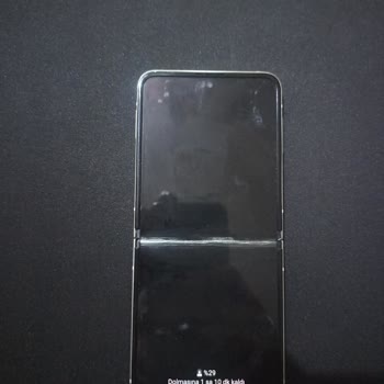 Pantalla del Samsung Z Flip 3 se Rompe al Cerrar