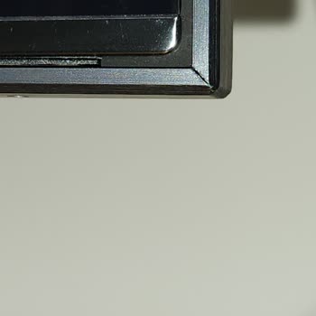 Samsung TV: Problemas Persistentes y Solicitud de Reembolso