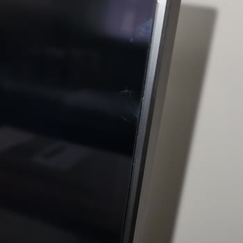 Samsung TV: Problemas Persistentes y Solicitud de Reembolso
