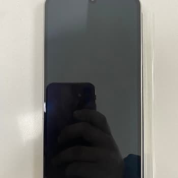 Compré un Samsung A34 5G defectuoso en Media Mark