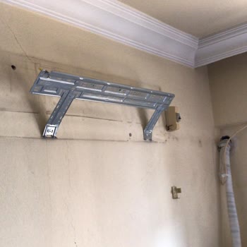 Samsung Aire Acondicionado cayó en mi cabeza tras instalación