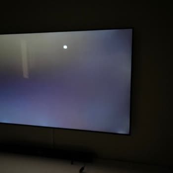 Samsung 65Q60C TV Problema de Fuga de Luz