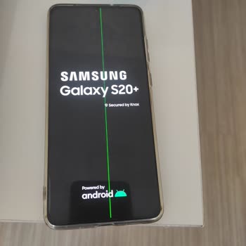 Samsung S20 Plus pantalla verde, me cobran por reparación conocida