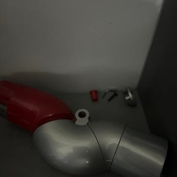 Mis Accesorios de Dyson V15 se Rompieron, Servicio al Cliente Pide Pago