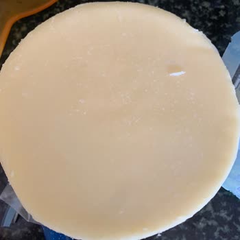 BİM STT Geçmediği Halde Bozuk Çıkan Kaşar Peyniri