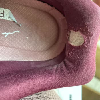 Skechers Ürünün Kısa Sürede Yıpranması Üzerine Değerlendirme