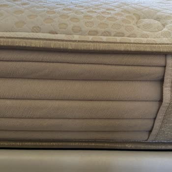 İstikbal Yatağında Çökme Ve Yüksek Servis Ücreti Sorunu