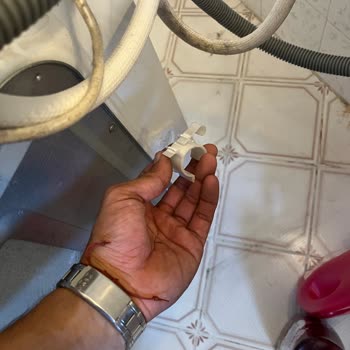 LG Yetkili Servisten Şikayetçiyim