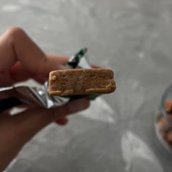 Züber Küflenmiş Protein Bar