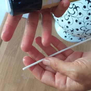 Raid Bug Spray Leaks Severely During Use – Causes Skin Irritation