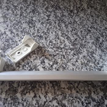 Uğur Derin Dondurucu Kırılan Kapı Kolu İçin Ücret Talep Edilmesi