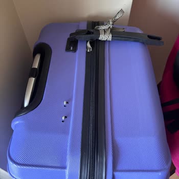 Flight Delay and Damaged Luggage on Tailwind Airlines Budva Tour Return