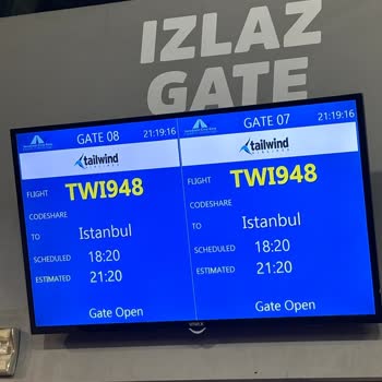 Flight Delay and Damaged Luggage on Tailwind Airlines Budva Tour Return
