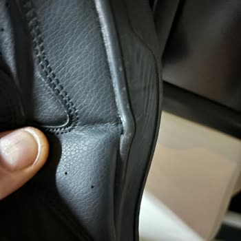 Deichmann Mağazandan Aldığım Fila Ayakkabı Yanları Açıldı İade Almıyor