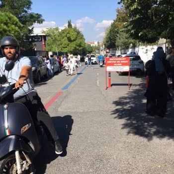 Milli Eğitim Bakanlığı Okul Önünde Tehlike Saçan Motorsiklet Eğitim Alanı