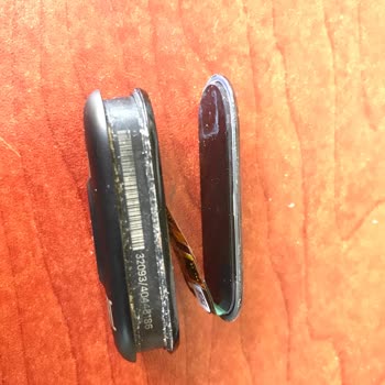 Pantalla rota en Xiaomi Mi Band 6 y costosa actualización