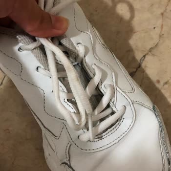 Skechers zapatos duraron solo tres meses y se desmoronaron