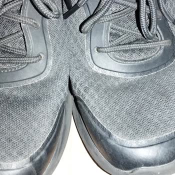 Mis Skechers se deshacen después de 4 meses