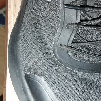 Mis Skechers se deshacen después de 4 meses