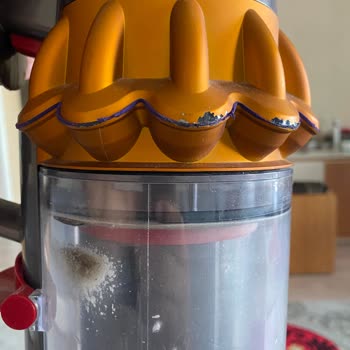 Dyson Hasn't Sent Replacement for My Broken V15 Vacuum Body After 6 Months
