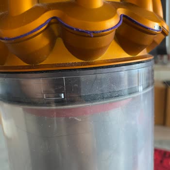 Dyson Hasn't Sent Replacement for My Broken V15 Vacuum Body After 6 Months