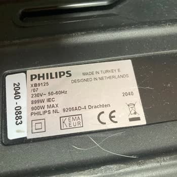 Rueda Rota en Aspiradora Philips XB9125