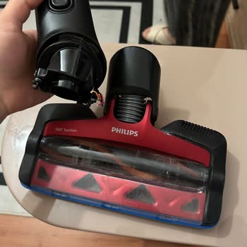Philips XC7043 Aspiradora de Mano Inalámbrica Rota con una Caída Simple