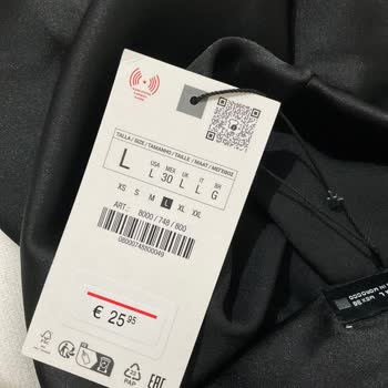 Producto manchado y talla incorrecta de Zara