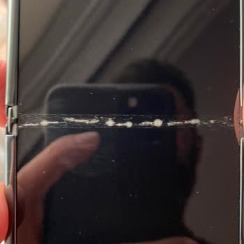 Negación de Garantía para Pantalla Defectuosa del Huawei P50 Pocket