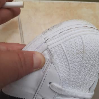 Adidas Superstar: Calidad Deficiente y Material Pobre