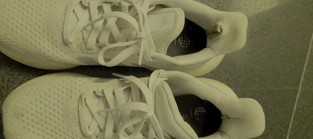 Problemas de Calidad con Zapatillas Adidas GW0906 Pureboost Jet Portada de vídeo