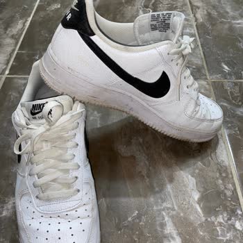 El forro interno de mis Nike Air Force se rompió en ocho meses