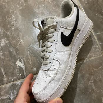 El forro interno de mis Nike Air Force se rompió en ocho meses