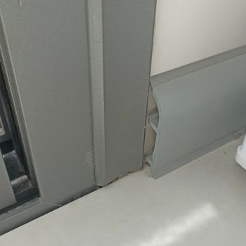 Kermit Süpürgelik Almak Büyük Hata!