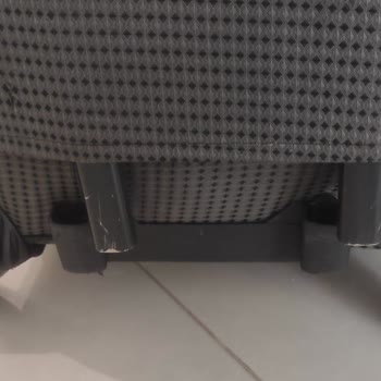 SunExpress: Maleta Rota, Me Dijeron Que La Reparara Tras Un Mes de Espera