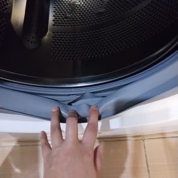 Hoover Çamaşır Makinesi Körük Lastik Yırtılması