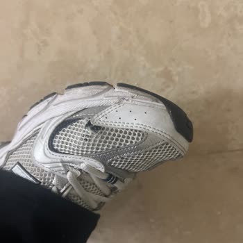 Sneaks Up New Balance - 530 Yırtılma