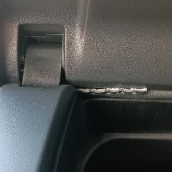 Deformación en el asiento del conductor del Peugeot 3008 2020